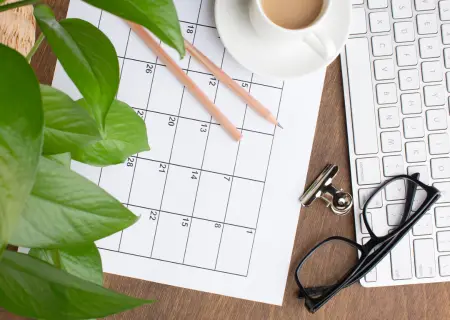 Calendário para organizar escala 4x3 - Imagem de Freepik